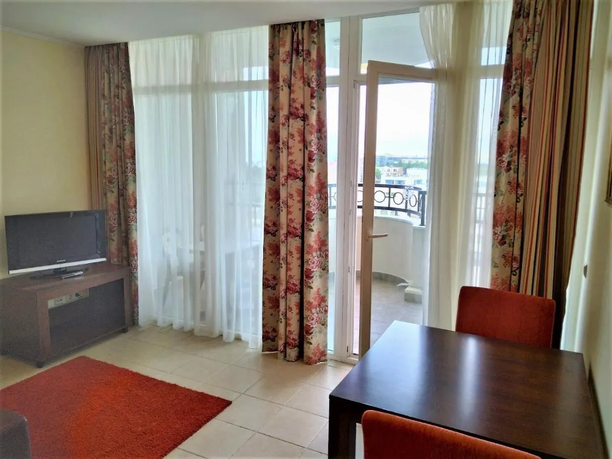 Апартамент Сънсет Ризорт Pomorie Hotel